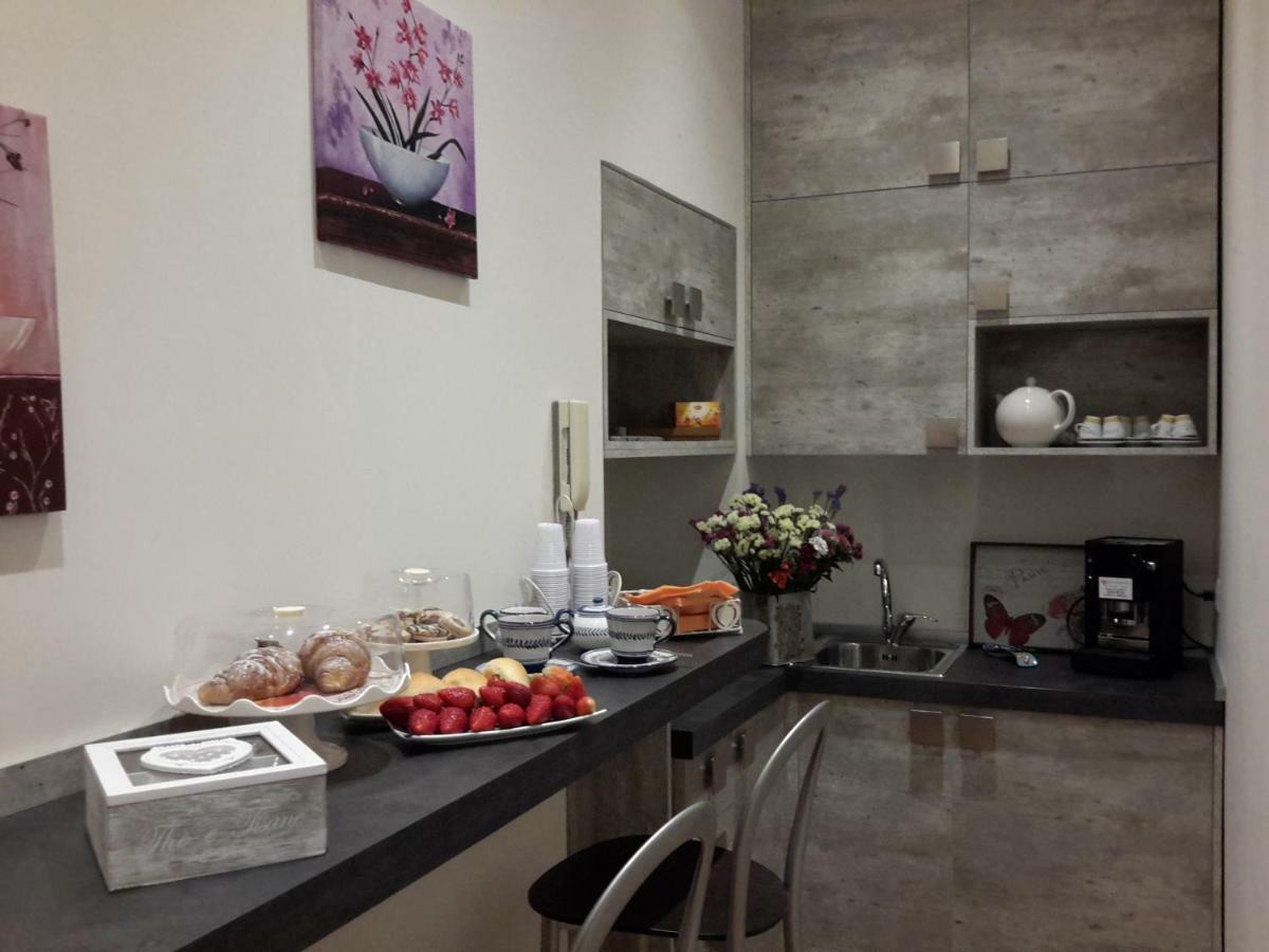 Bed and Breakfast Le Stanze Di Penelope Salerno Exterior foto